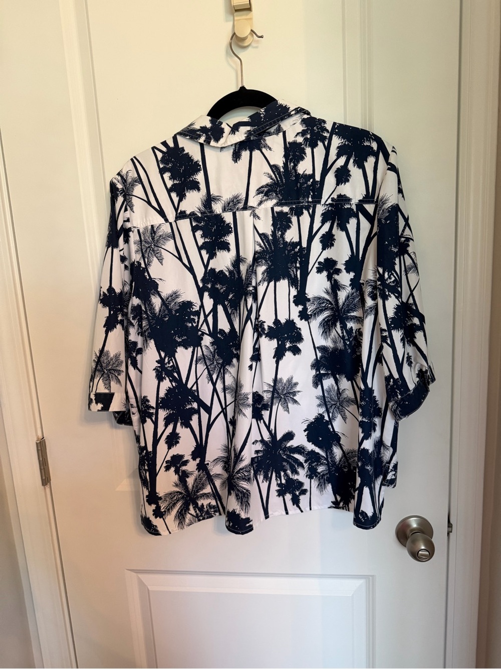 Chico's White Button-Down Top with Navy and White Palm Print - Picture 6 of 7